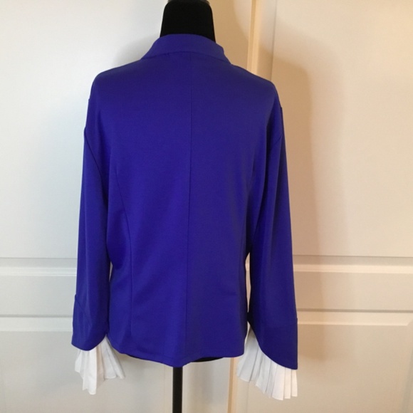 Women’s Button Flared Sleeve Top - Picture 3 of 7